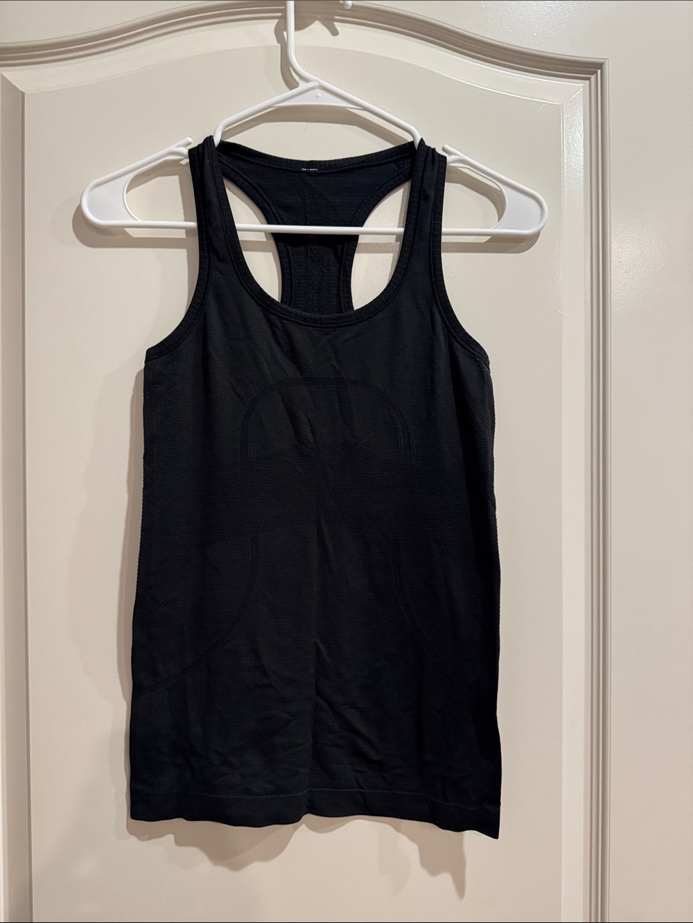 Lululemon Black Racerback Tank Top - Women